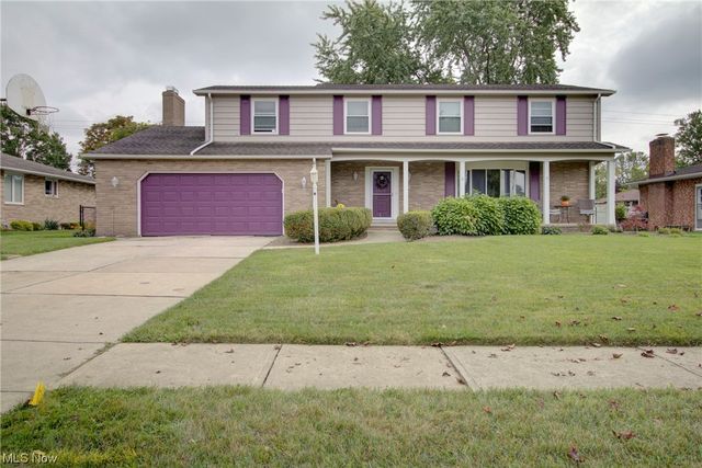 13701 Pawnee Trl, Middleburg Heights, OH 44130