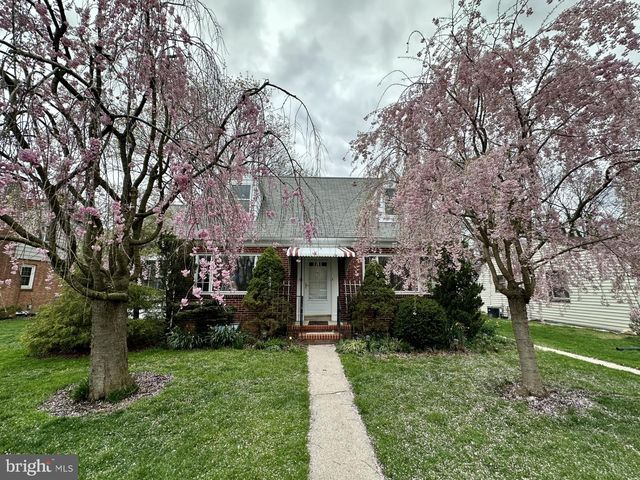 26 S  39th St, Camp Hill, PA 17011