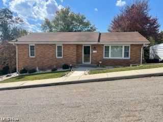 406 Lincoln Ave, Mingo Junction, OH 43938