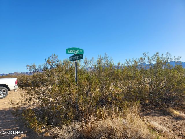 3532 E  Arroyo Rd, Yucca, AZ 86438