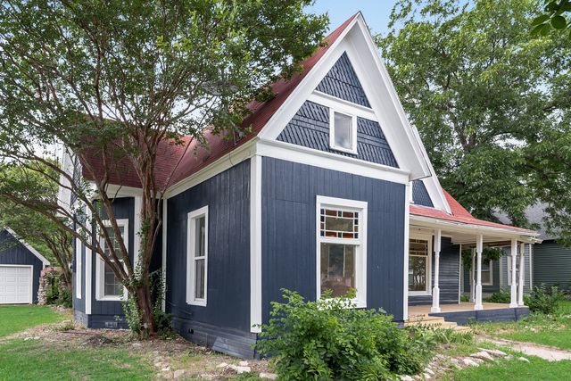 309 Poplar St, Italy, TX 76651