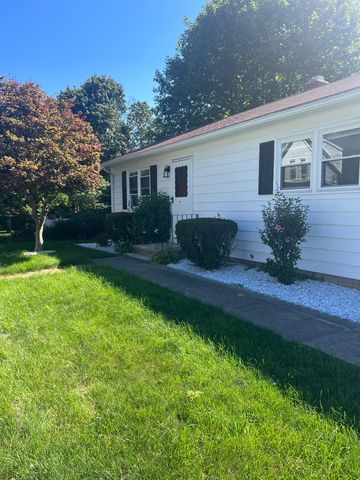 64 Willow St, Milford, CT 06460