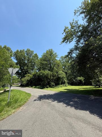 1103 Ayer St, Accokeek, MD 20607
