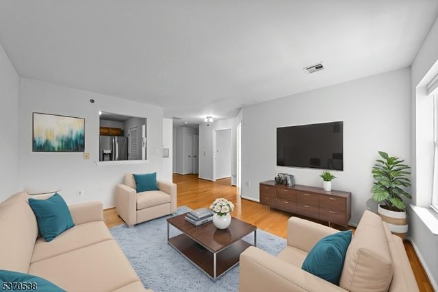 901 Stuyvesant Ave #311, Union, NJ 07083