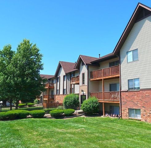 2900 Middle Rd   #2807, Bettendorf, IA 52722