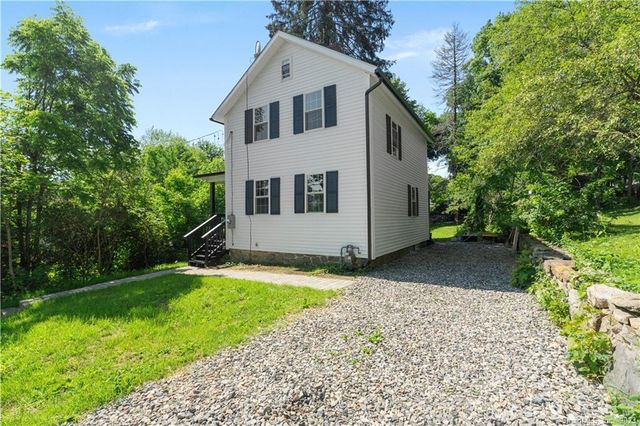 55 Bank St, Winsted, CT 06098