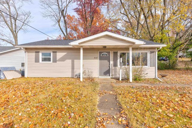717 Thornberry Dr, Evansville, IN 47710