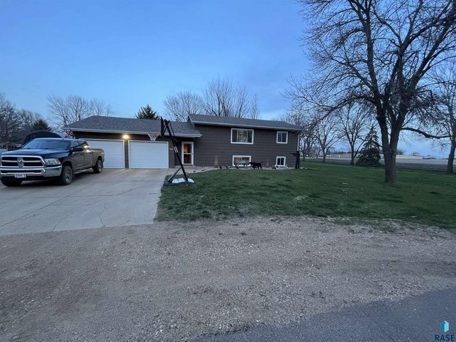 304 S  Randall Ave, Marion, SD 57043