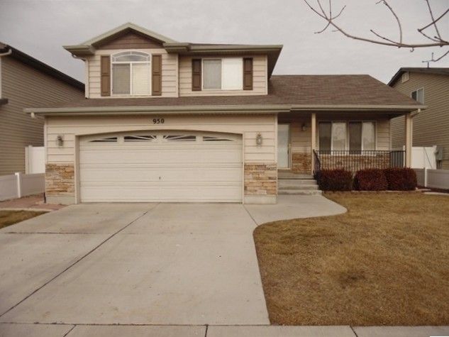 950 W  Longleaf Dr, North Salt Lake, UT 84054
