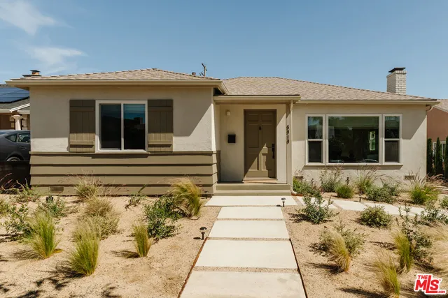 5910 S  Kings Rd, Los Angeles, CA 90056