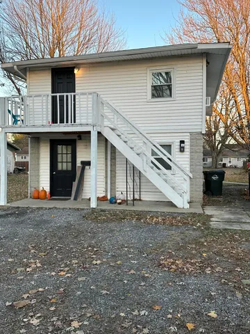 444 Edwards St #A-B, Ada, OH 45810