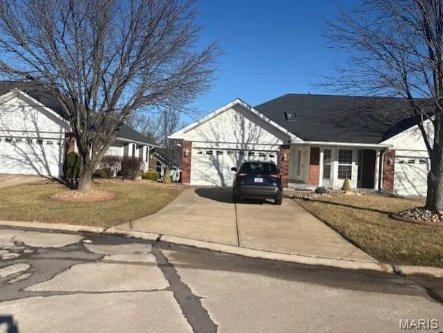 9 Limerick Ln #18A, O'Fallon, MO 63366