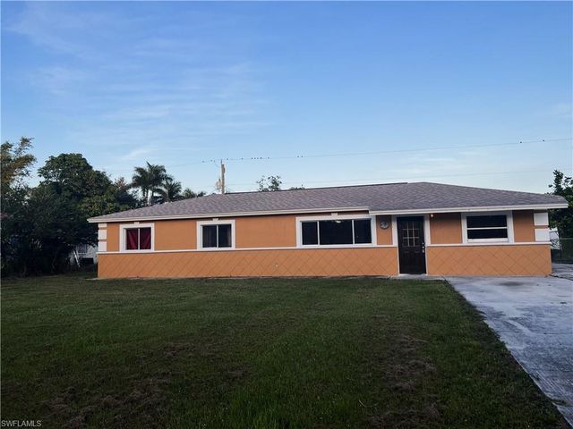 1762 Brickroad Ct, Fort Myers, FL 33905
