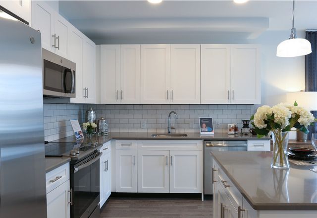33 University Place Blvd #JCW-417, Jersey City, NJ 07305