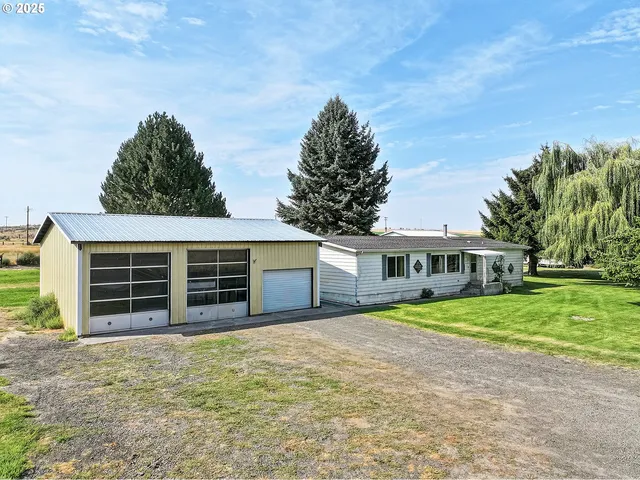 510 N  Mill St, Grass Valley, OR 97029