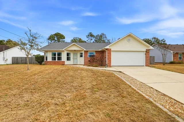 1285 Jefferyscot Dr, Crestview, FL 32536