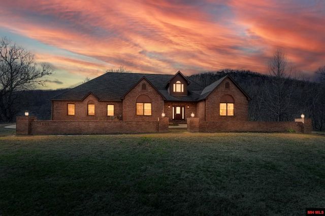 1530 County Road 636, Mountain Home, AR 72653