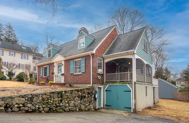 27 Governors Ave, Winchester, MA 01890