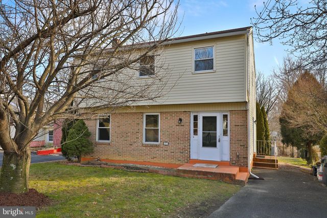 1563 Fitzwatertown Rd, Willow Grove, PA 19090