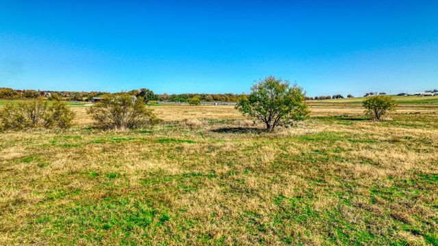 2440 Old Mineral Wells Hwy, Weatherford, TX 76088