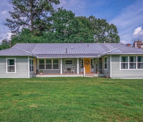 21 Nh Lake Cherokee Rd, Longview, TX 75603