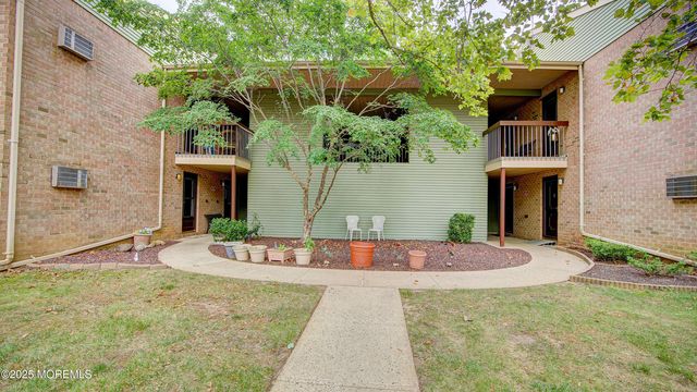 218 Medford Court #A, Manalapan, NJ 07726