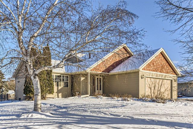 13455 Swallow St NW, Andover, MN 55304