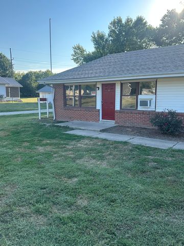 405 N  Main St #A2, Chamois, MO 65024
