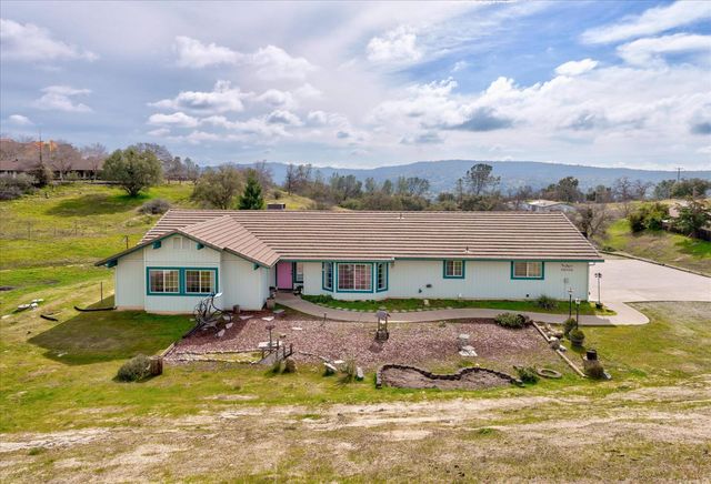 40360 Lilley Mountain Dr, Coarsegold, CA 93614