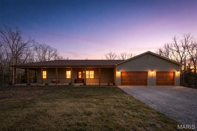 1026 Chestnut Acres Ln, Farmington, MO 63640