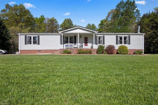 1063 Frans Rd, Westfield, NC 27053
