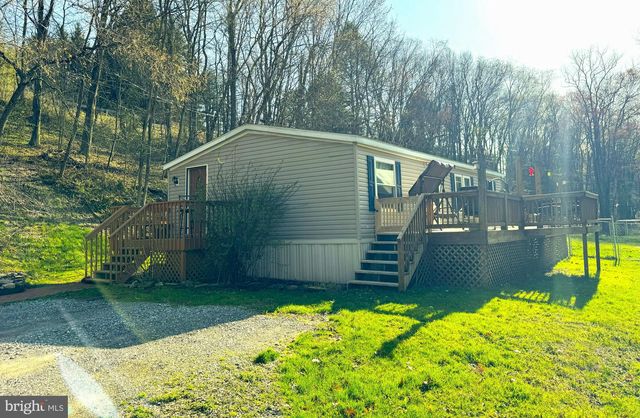 80 Steep Hill Dr, Clearfield, PA 16830