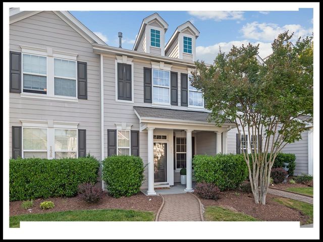 136 Point Comfort Ln, Cary, NC 27519