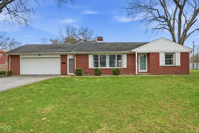 708 Washington Ct, Anderson, IN 46011