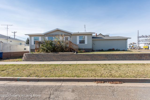 14 2nd Ave SE, Dickinson, ND 58601