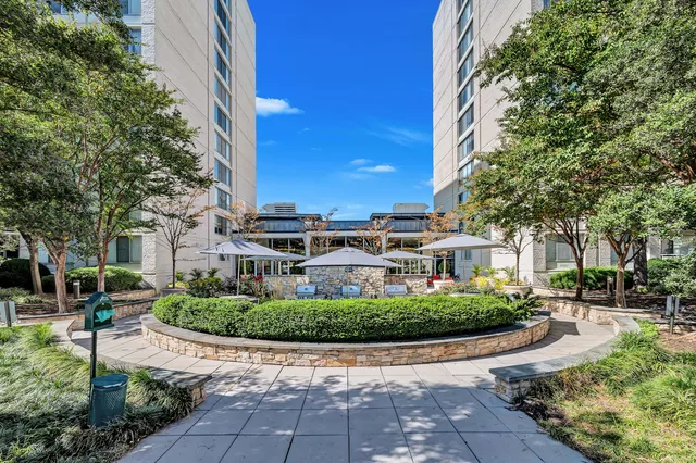 2111 Richmond Hwy #809S, Arlington, VA 22202