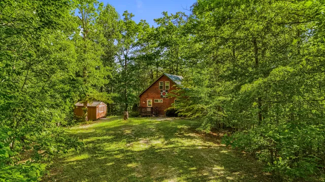 7468 Hardwicks Creek Rd, Clay City, KY 40312