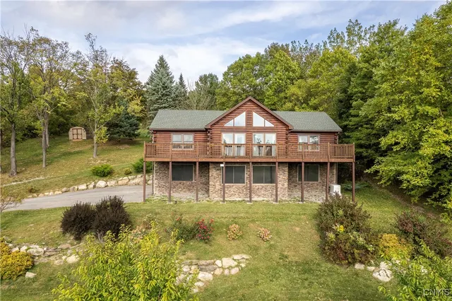 1344 State Route 80, Tully, NY 13159