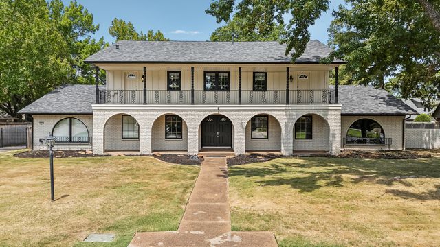 2959 E  56th Ct, Tulsa, OK 74105