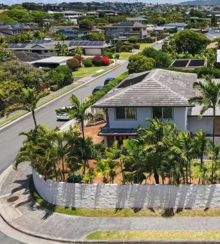 4476 Kolohala St #2, Honolulu, HI 96816