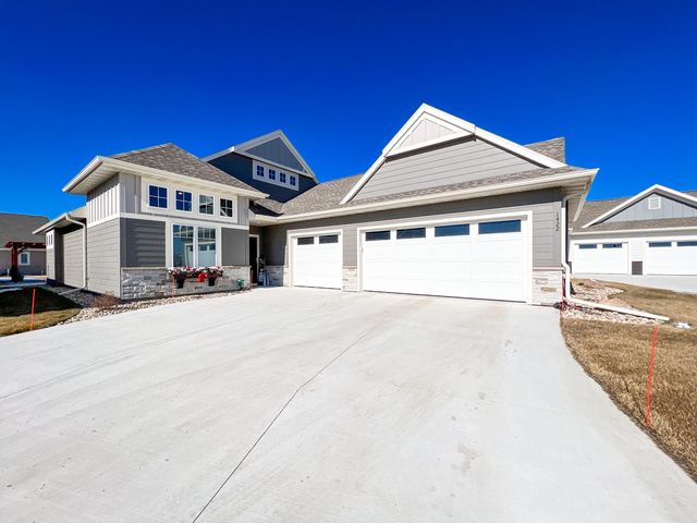 1422 Whitetail Path, Brookings, SD 57006