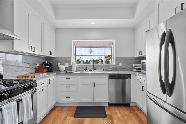 10925 Blix St #305, North Hollywood, CA 91602