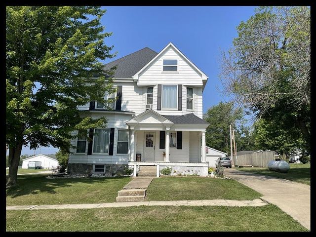 302 Shelby St, Bevier, MO 63532