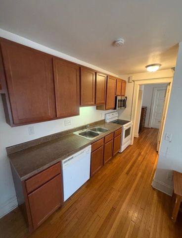 137-139 Langdon St, Madison, WI 53703