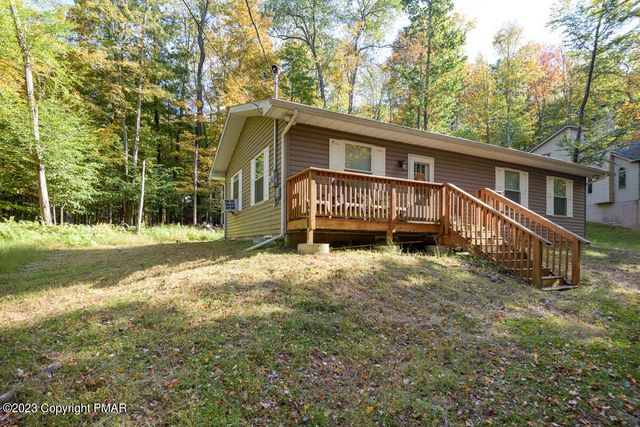 246 Mountain View Dr, Pocono Lake, PA 18347