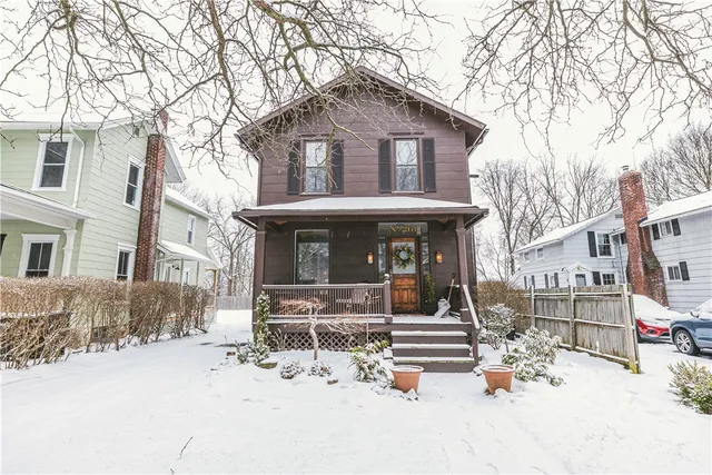 261 Gibson St, Canandaigua, NY 14424