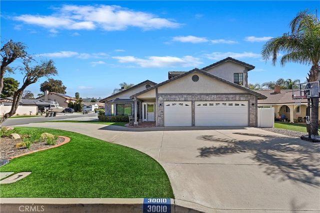30010 Clear Water Dr, Quail Valley, CA 92587