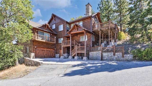 1349 Lassen Dr, Big Bear Lake, CA 92315