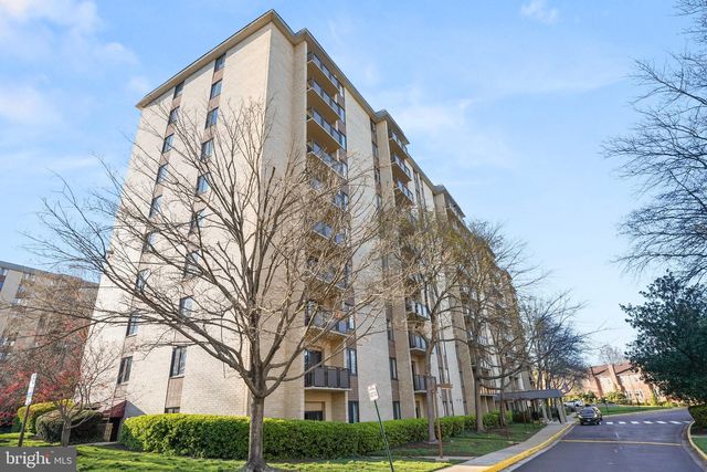 3100 S  Manchester St #203, Falls Church, VA 22044