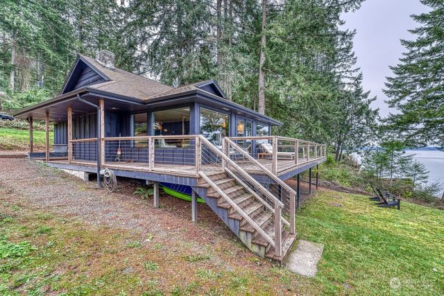 14417 Outer Bay Road, Anderson Island, WA 98303